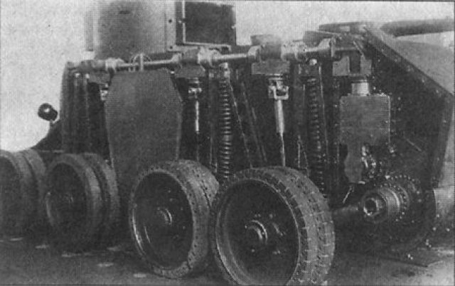 Drive shafts to wheels of BT-IS, 1936 (page. 360)