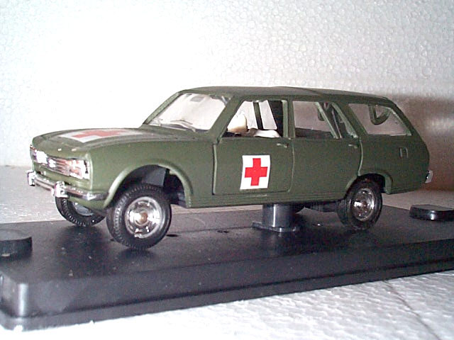 Peugeot 504 Army Ambulance