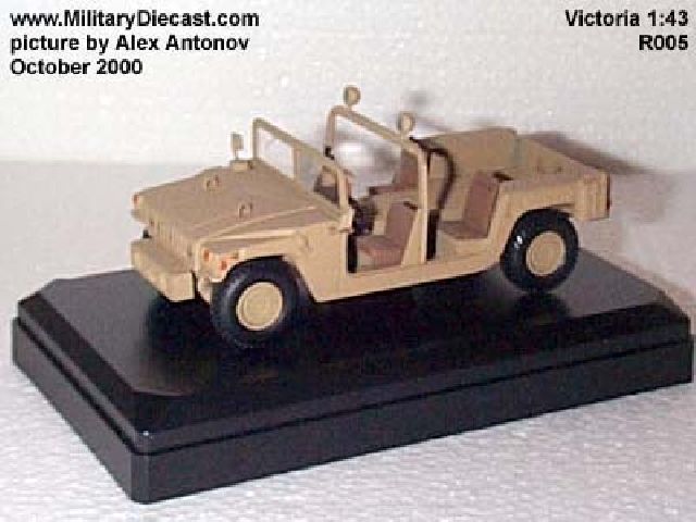 HUMMER OPEN PICK-UP US ARMY DESERT STORM