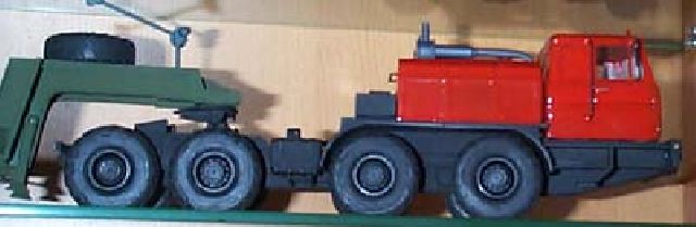 MZKT 74295 Tractor Red