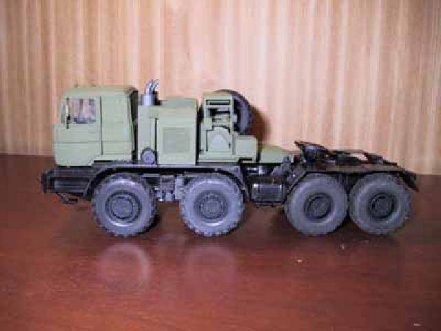 MZKT 74295 Tractor Army Green