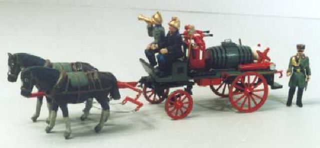 Horse-drawn fire vehicle with barrel, moving porta