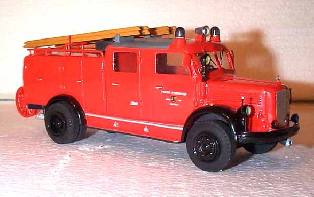 Mercedes-Benz CF-3500 Fire Truck