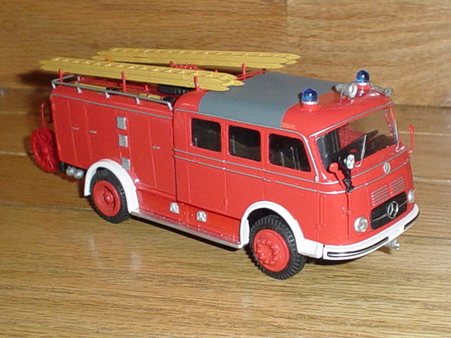 Mercedes-Benz LPF 311-36 Fire Truck